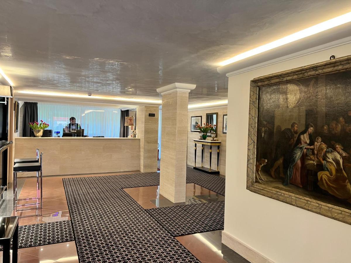 Gemelli Hotel Roma Esterno foto