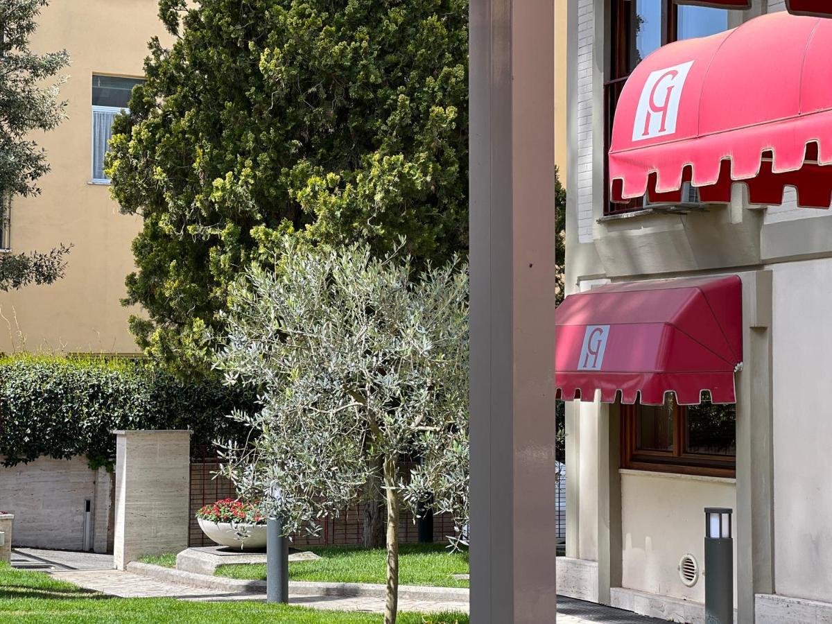 Gemelli Hotel Roma Esterno foto