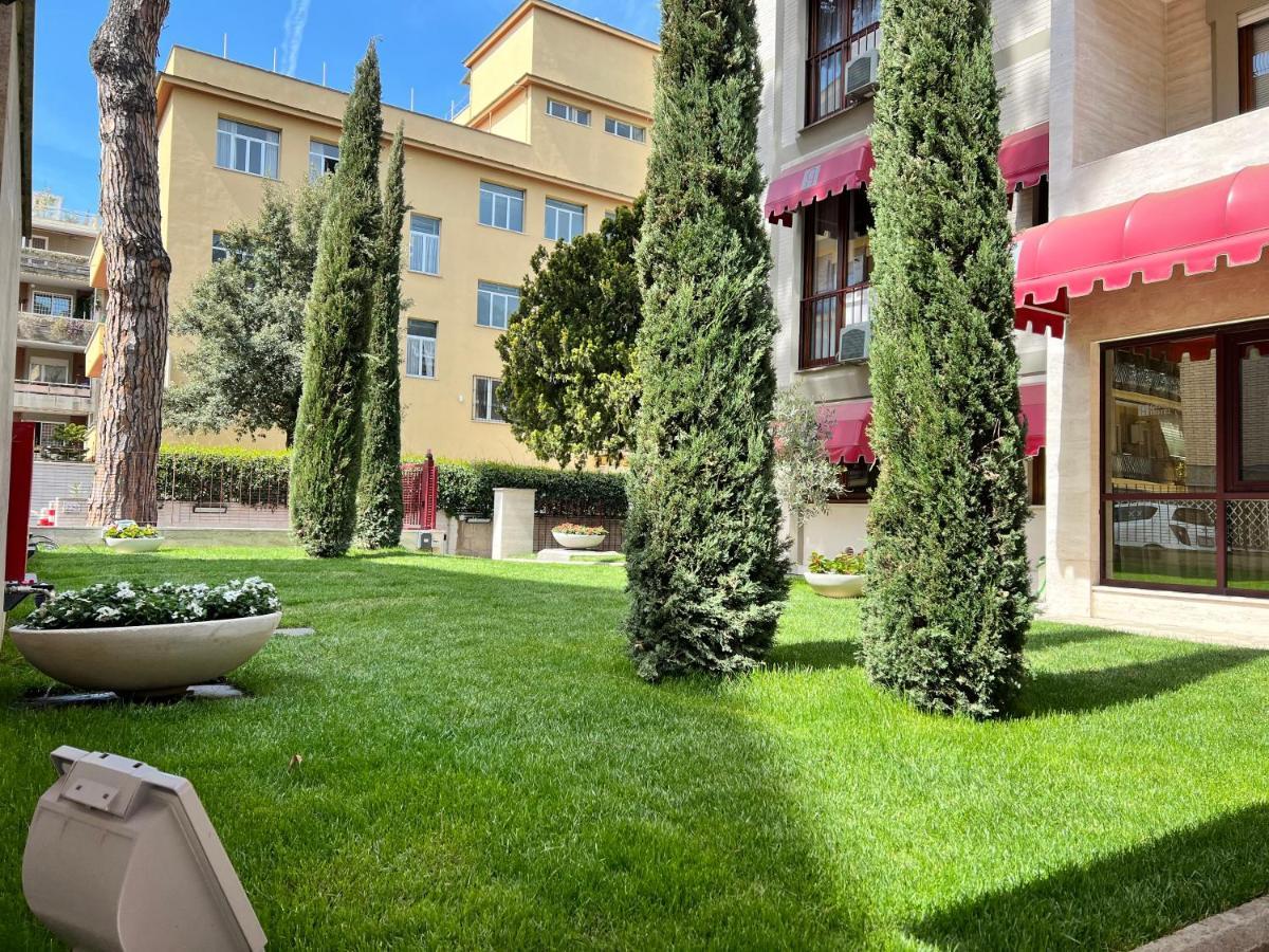 Gemelli Hotel Roma Esterno foto