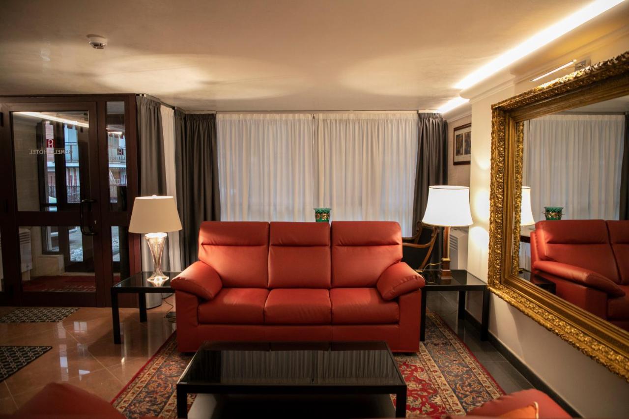 Gemelli Hotel Roma Esterno foto