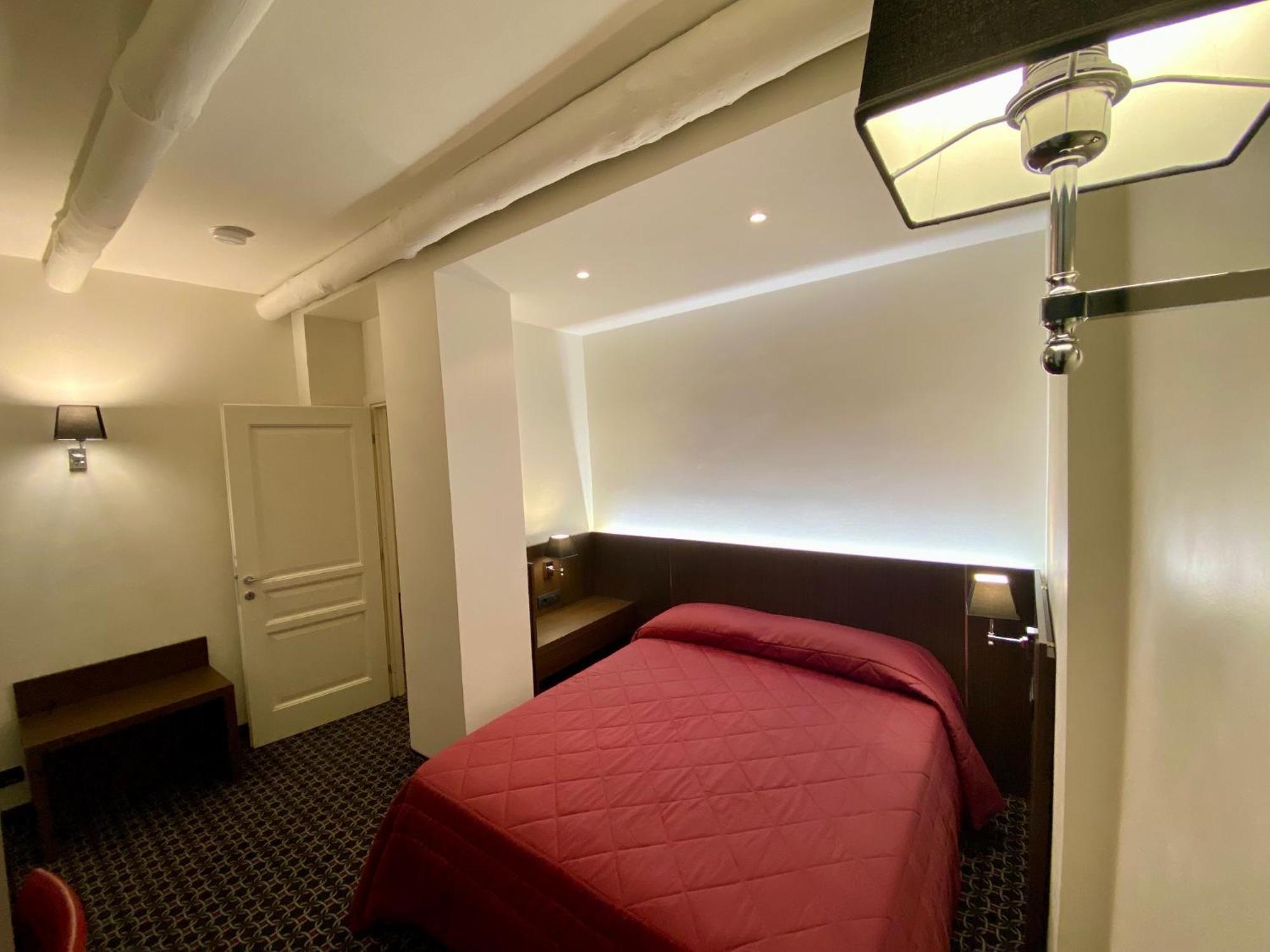 Gemelli Hotel Roma Esterno foto